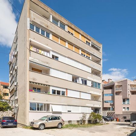 New & Modern Apartment Aa Split Exterior photo
